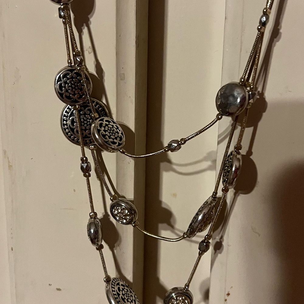 Multi strand necklace - Picture 2 of 2